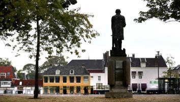 Troelstra standbeeld