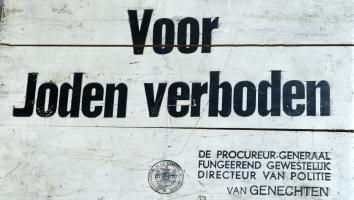 bord met de tekst 'voor joden verboden'