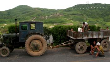 Noord-Korea: tractor