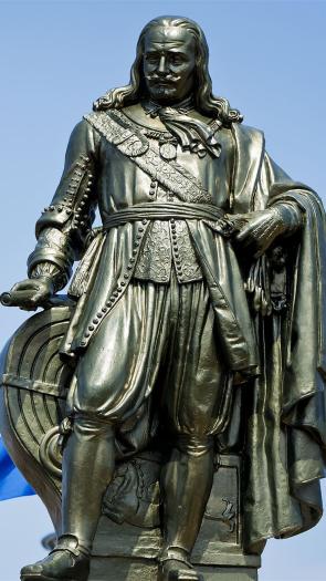 standbeeld de ruyter