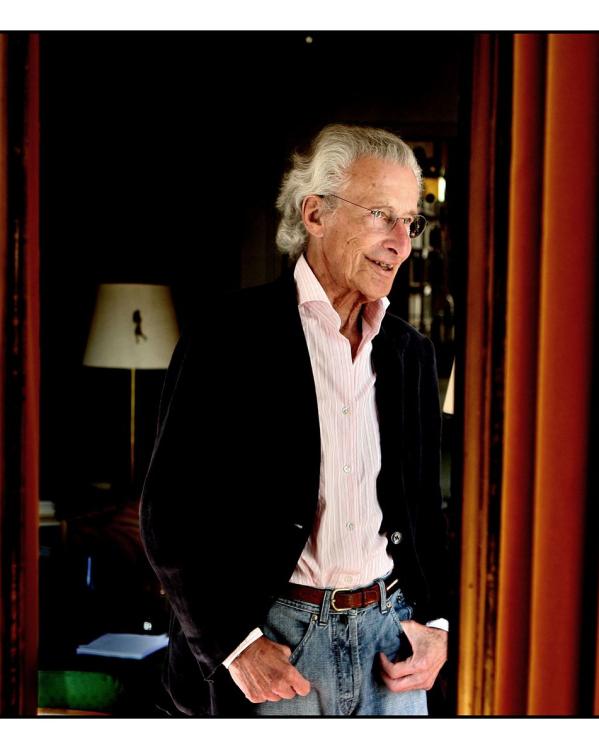 Mulisch in zijn huis