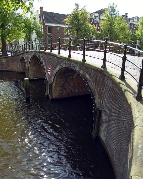 Waar zou Amsterdam zijn zonder haar grachten? 18