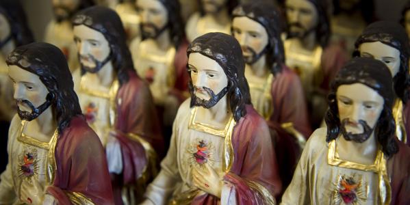 beeldjes van jezus christus