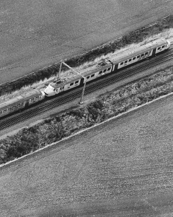 Een luchtfoto van de trein