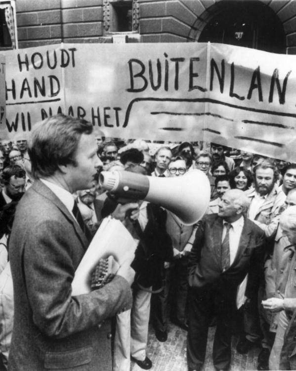 Jan Terlouw protest