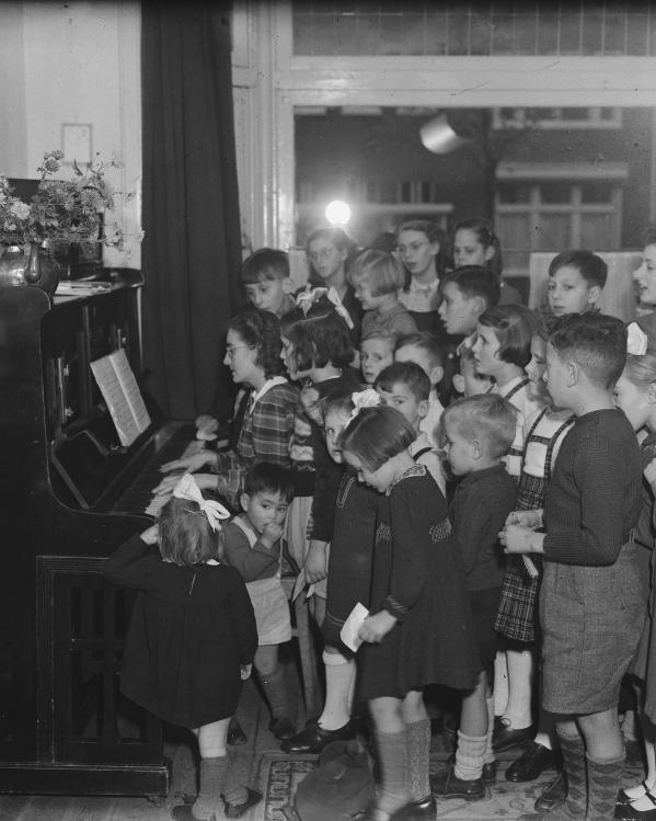 Weeshuis oorlogswezen amsterdam