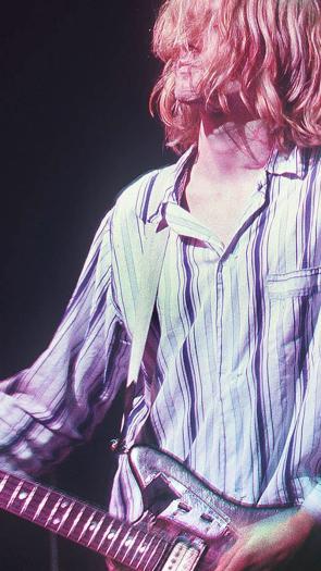 kurt cobain van nirvana