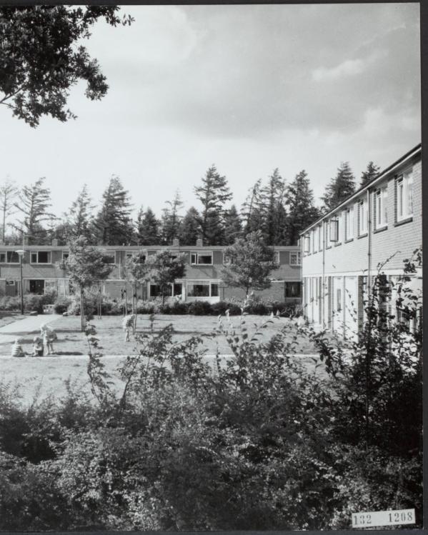 naoorlogse huizen in emmen