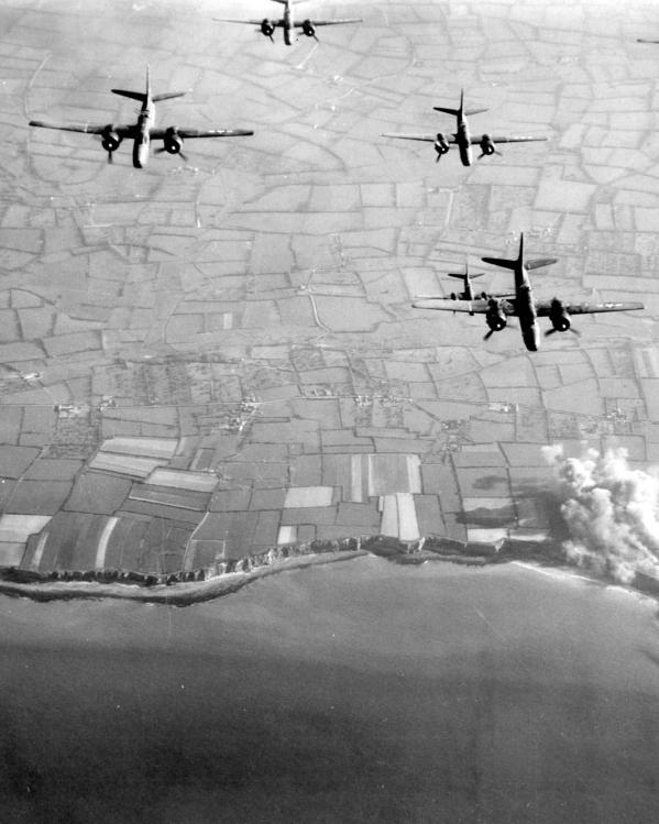 vliegtuigen over Normandië op D-Day