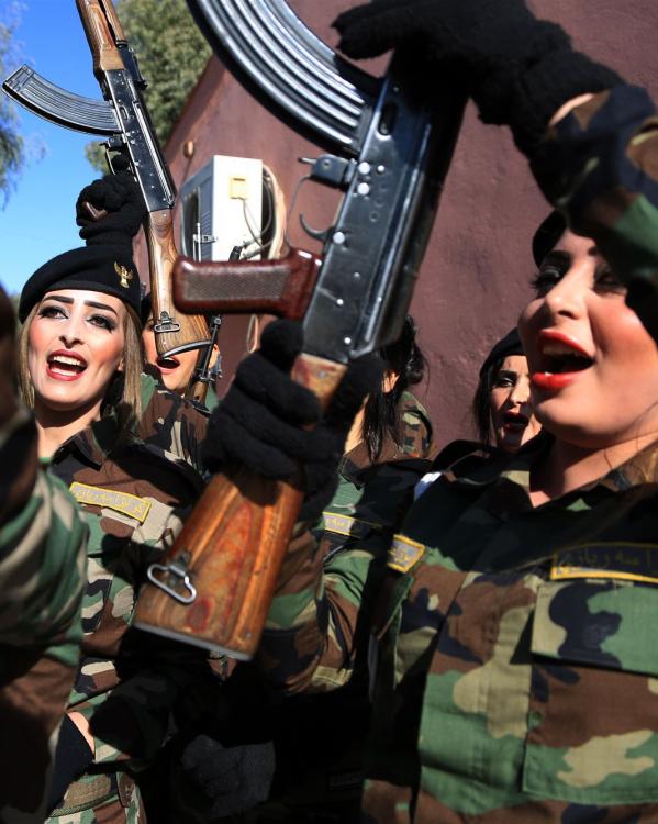 vrouwelijke leden van de Peshmerga