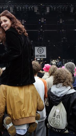 Pinkpop_Intwine cover