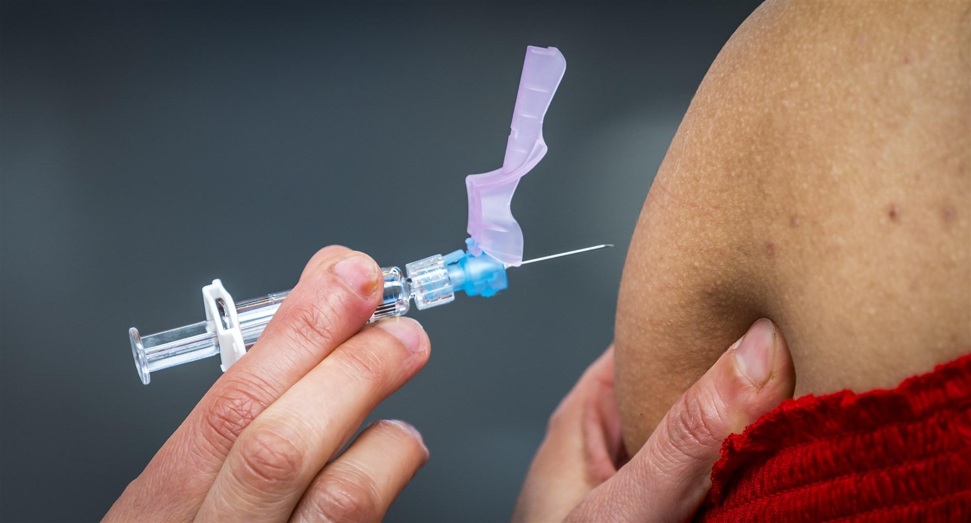 vaccinatie in de arm