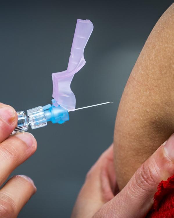 vaccinatie in de arm