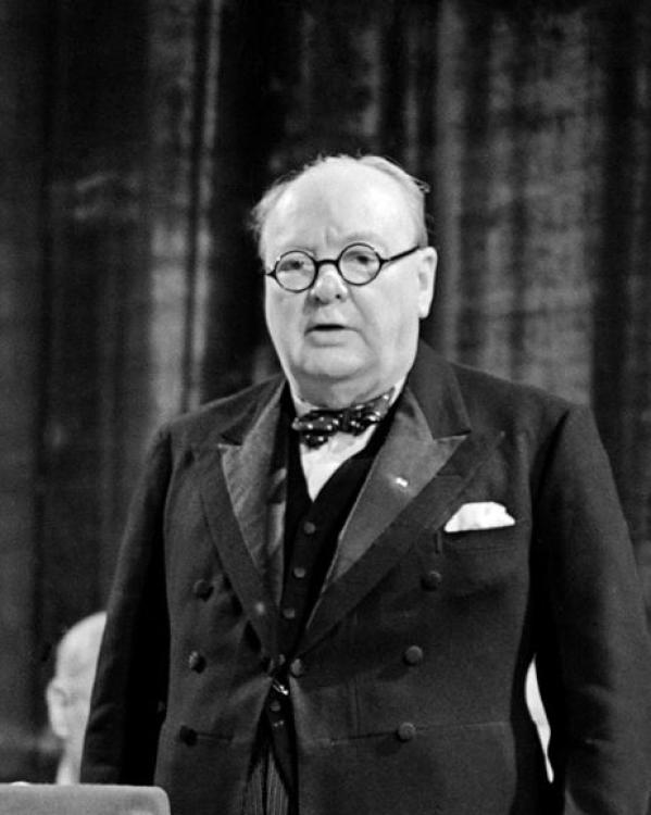 Churchill tijdens het Europees Congres in Den Haag 1948
