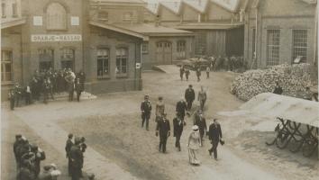 bezoek Koningin Wilhelmina aan een Staatsmijn