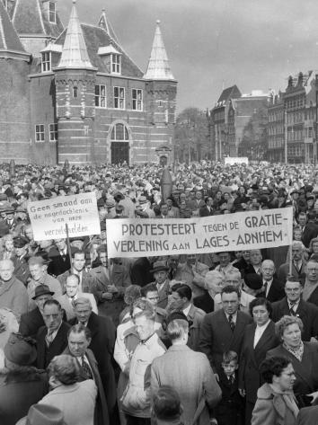 protesten tegen de gratieverlening