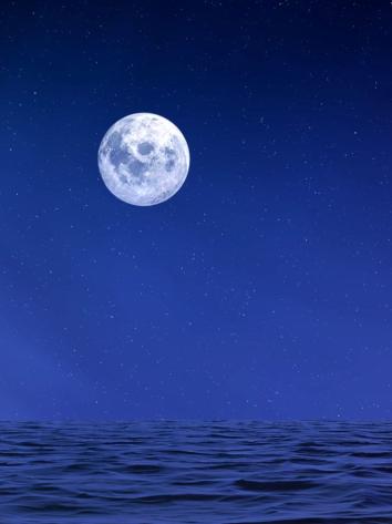 Maan boven zee