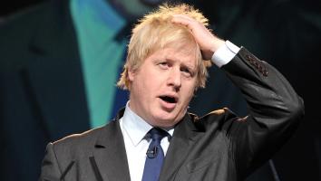 Boris Johnson Groot-Brittannië hand door haar op persconferentie