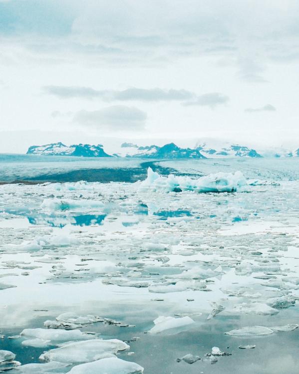 smeltend ijs vanwege opwarming aarde