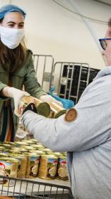 Uitgifte bij de voedselbank