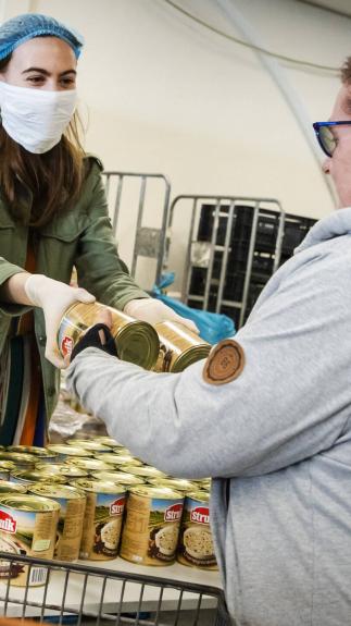 Uitgifte bij de voedselbank