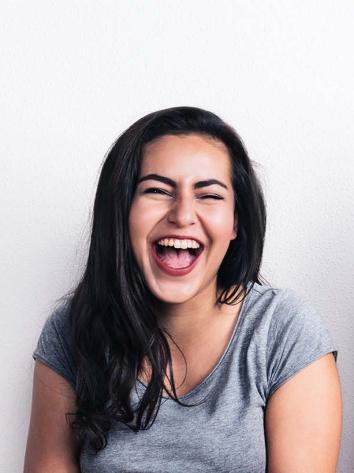 vrolijke meiden lachen