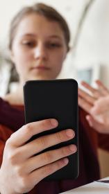 1Eenzaamheid_Opening