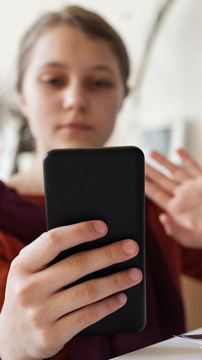 1Eenzaamheid_Opening