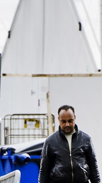 Afgewezen vluchteling in een AZC 