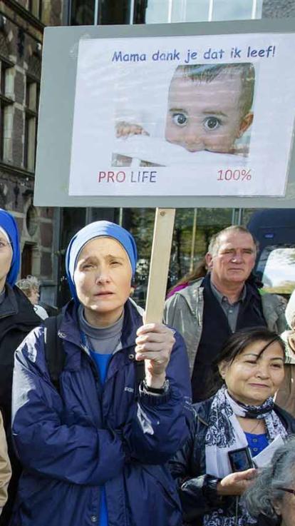 abortus_kerkactivistvrouw