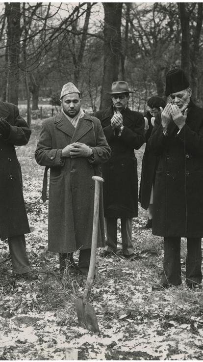 Eerste steen van Mobarak moskee 11