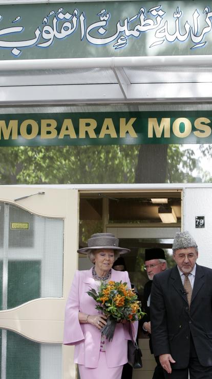 Koningin Beatrix bezocht de Mobarak moskee