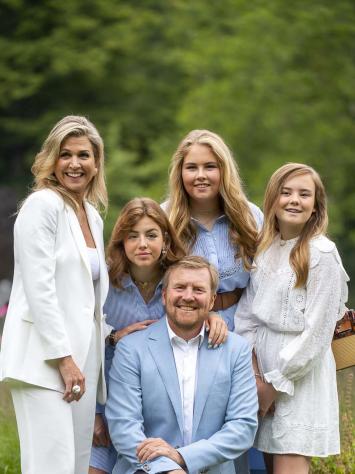 familieportret van de koninklijke familie
