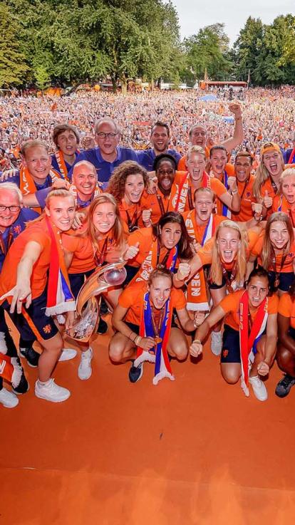 9_nederland_kleurt_oranje