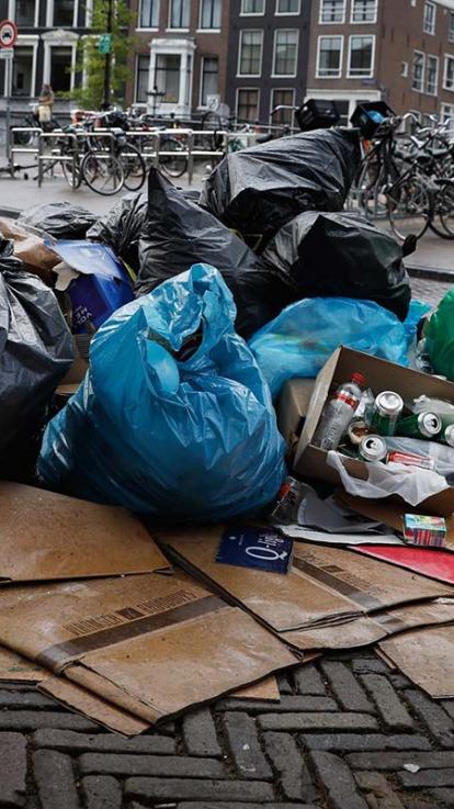 stapel vuilnis amsterdam