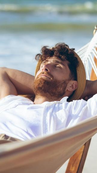 bijbruinen op het strand