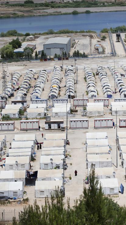  Overzicht van het Syrische vluchtelingenkamp Nizip in het Turkse Gaziantep. 