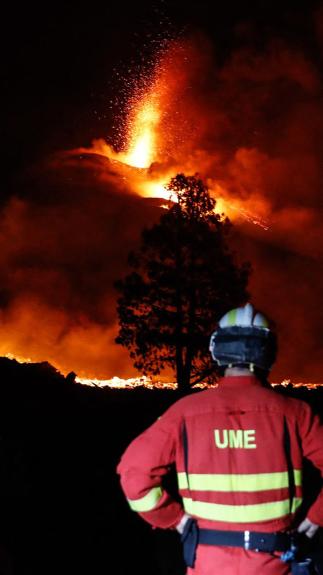 2_vulkaanuitbarsting_brandweer