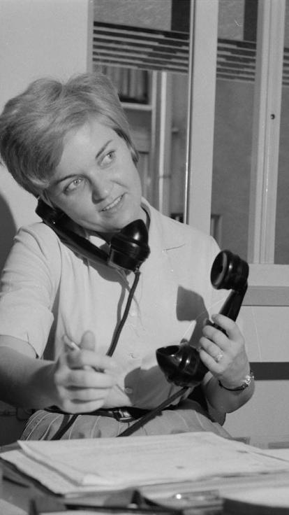 telefoniste in de jaren zestig