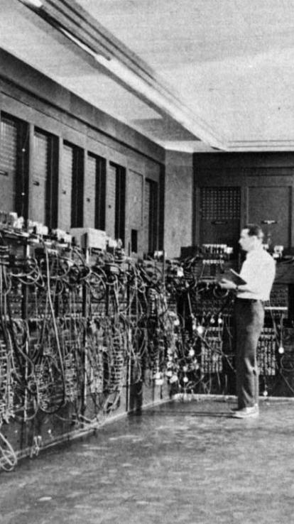 de eerste computers hielpen de robotisering verder