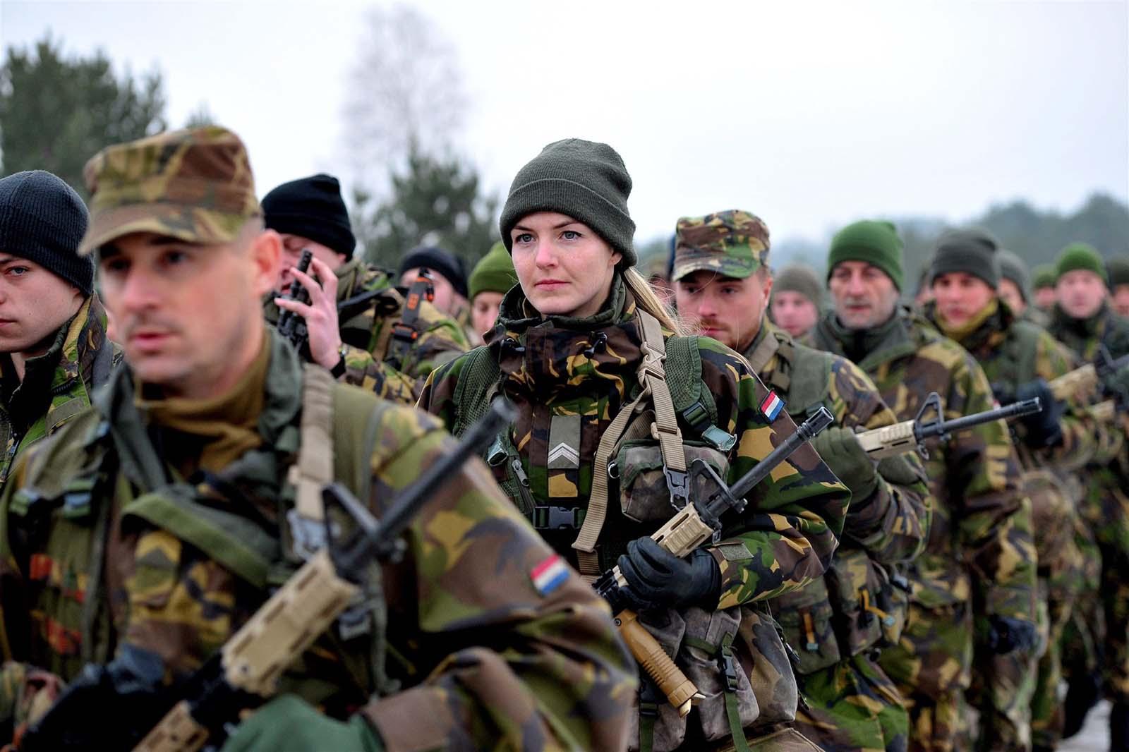 soldaten op oefening