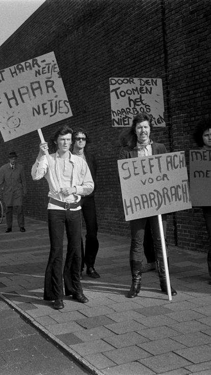 acties tegen strenge regels rond haardracht militaire dienst