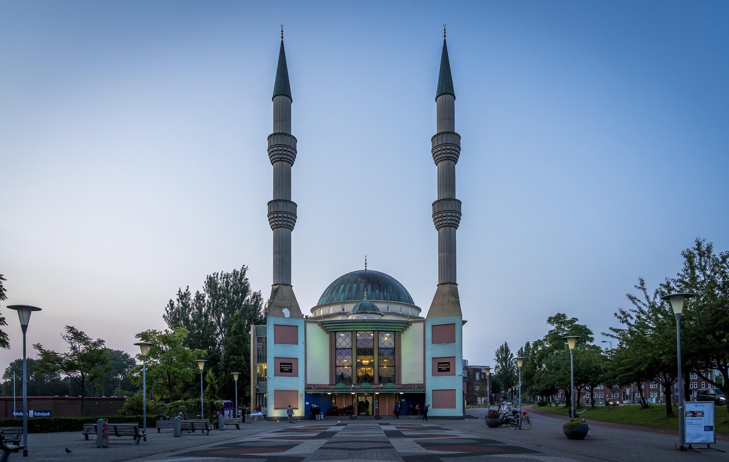 2_islamitischbegraven_moskee
