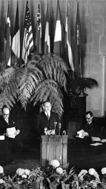 op 4 april 1949 wordt de NAVO opgericht