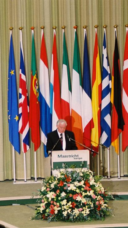 ondertekenen van het verdrag van Maastricht 