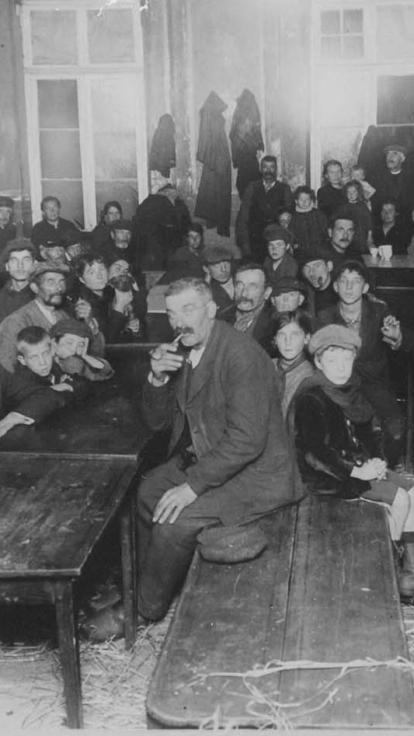 op de vlucht vanwege de oorlog