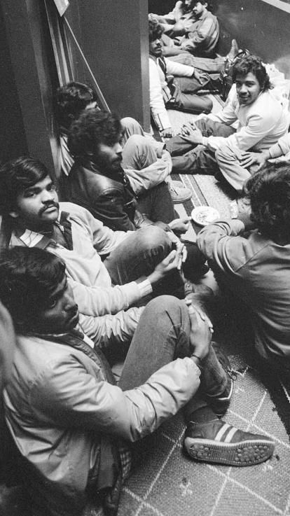 Tamils uit Sri Lanka worden opgevangen in een kerk