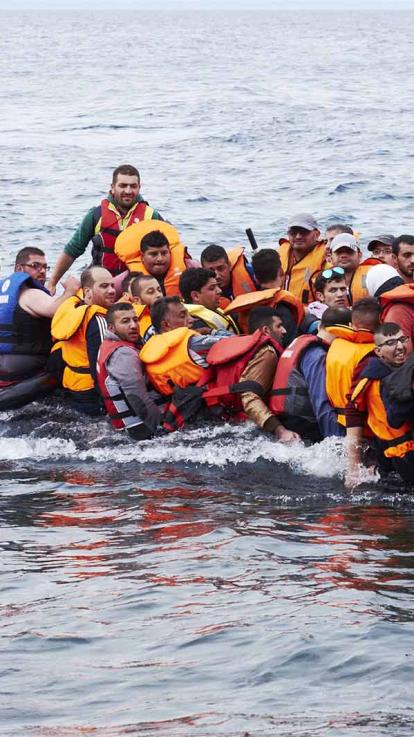 vluchten op een gammel bootje