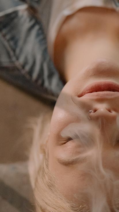 7_stoned_van_wiet_en_hasj2