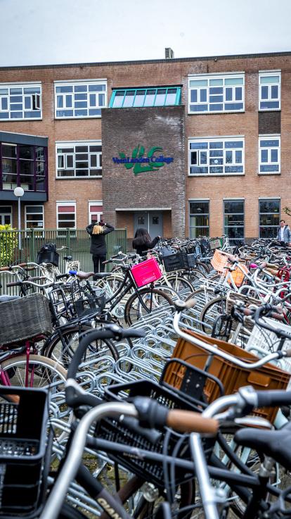 2_fietsenstalling_school